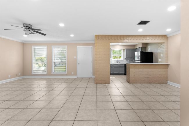 4201 Sevan St, House other with 2 bedrooms, 3 bathrooms and null parking in Bacliff TX | Image 12
