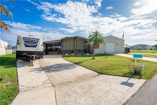 700 Longbeach Ct, Punta Gorda, FL, 33950-7701 | Card Image