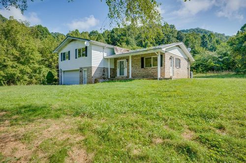 8783 Dante Mountain Rd, Dante, VA, 24237-6912 | Card Image