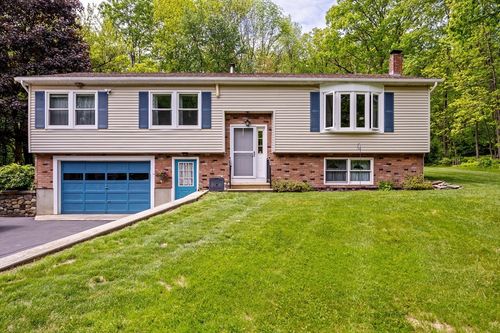 130 Greenwich Plns Rd, Ware, MA, 01082-9771 | Card Image