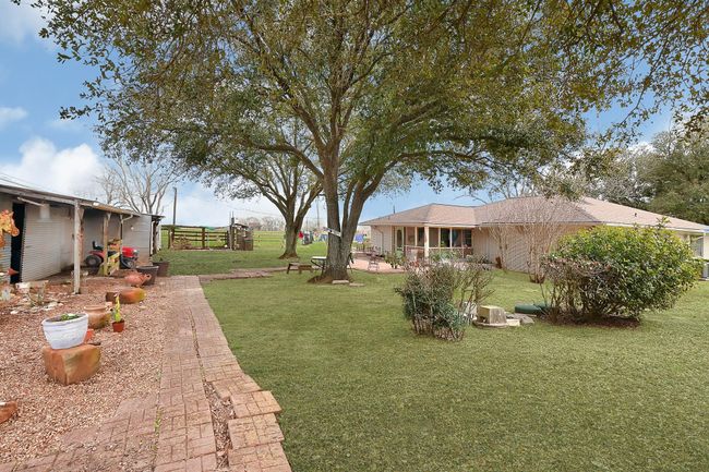6720 Kacal Rd, House other with 4 bedrooms, 2 bathrooms and 2 parking in Beasley TX | Image 25