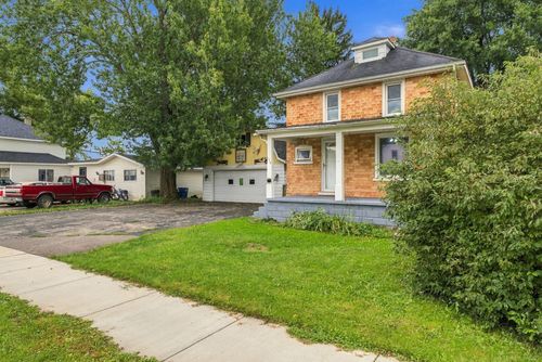 114 Ward St, Croswell, MI, 48422-1135 | Card Image