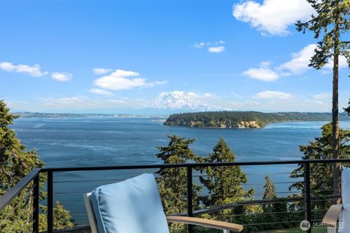 8409 24th Ave Nw, Gig Harbor, WA, 98332-9502 | Card Image
