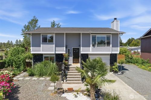 6409 61st St Ne, Marysville, WA, 98270-9568 | Card Image