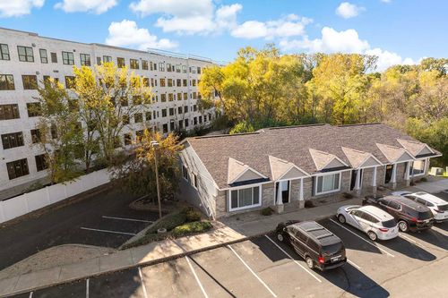 2560 Rice St, Little Canada, MN, 55113-3713 | Card Image