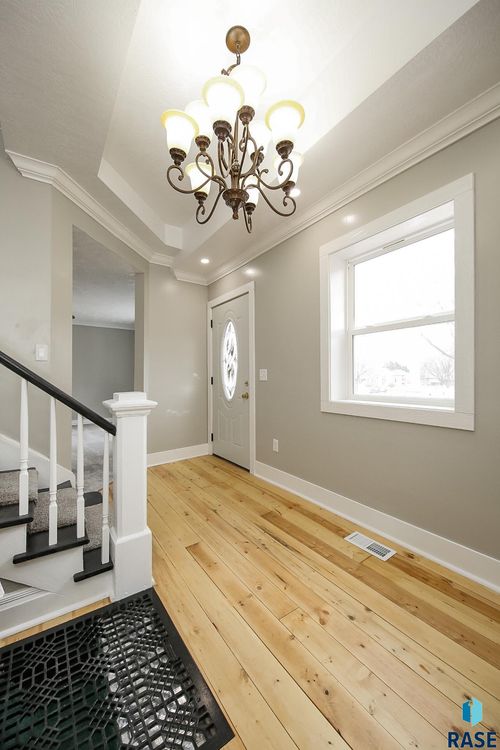 111 N 6th St Street, Beresford, SD, 57004 | Card Image