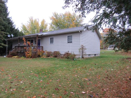 98 Fernwood Cir, Newport, VT, 05855-5718 | Card Image