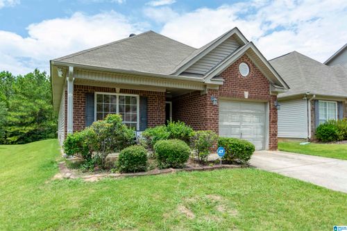318 Forest Lakes Dr, STERRETT, AL, 35147-8159 | Card Image
