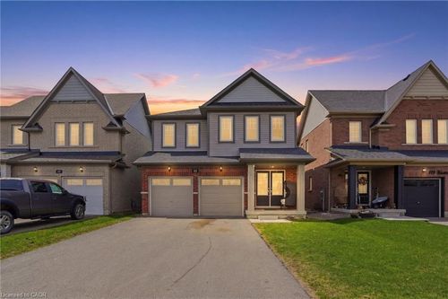 125 Pl Tumblewood, Welland, ON, L3B0J3 | Card Image
