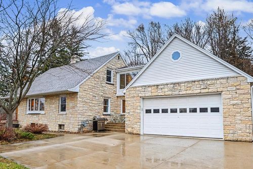 110 Polk Street, Slinger, WI, 53086 | Card Image