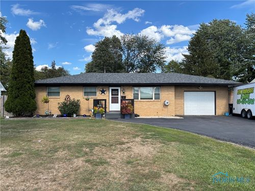 2451 Eastgate Rd, Toledo, OH, 43614-3017 | Card Image
