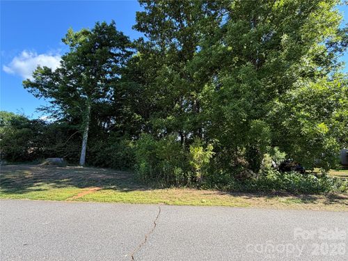3212 Robert Clontz Pl, Granite Falls, NC, 28630-1107 | Card Image