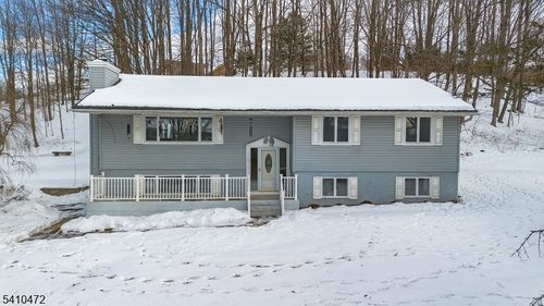 2 Beemer Rd, Sussex, NJ, 07461-3816 | Card Image