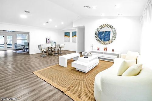 1030 39th St Sw, NAPLES, FL, 34117-4167 | Card Image