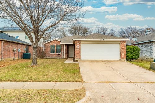 2133 Shawnee Trl, Justin, TX, 76247-6716 | Card Image