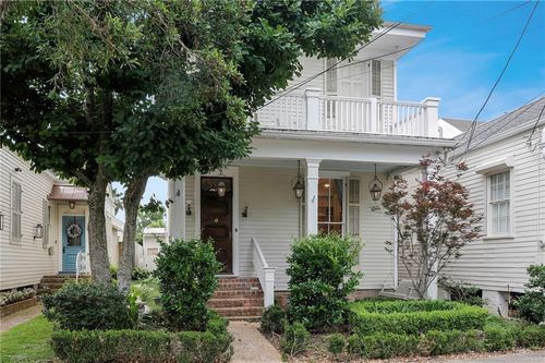 5936 Chestnut St, New Orleans, LA, 70115-3241 | Card Image