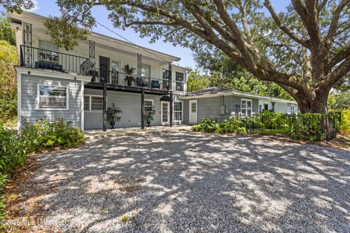 930 22nd St, Gulfport, MS, 39501-3371 | Card Image