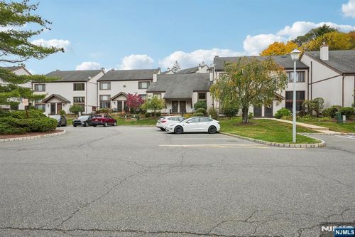 331 Alpine Ct, Stanhope, NJ, 07874-2730 | Card Image