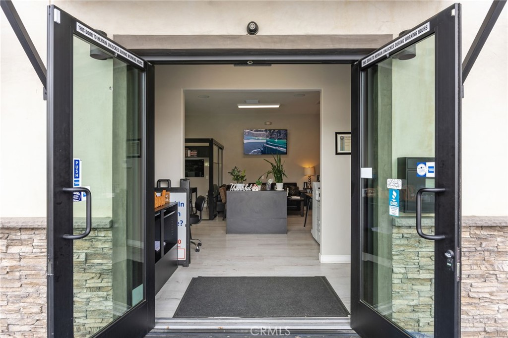 Commercial Sale in Canyon Country 2