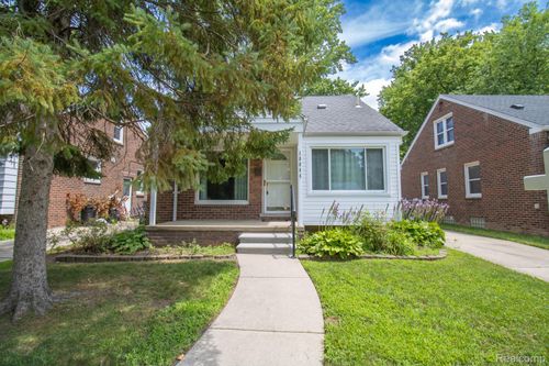 10044 Arnold, Redford, MI, 48239-2002 | Card Image