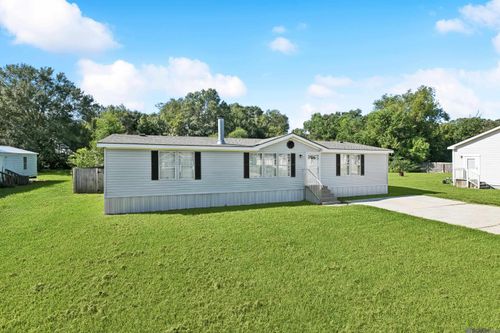 9434 Deer Trail Ave, Zachary, LA, 70791-7541 | Card Image