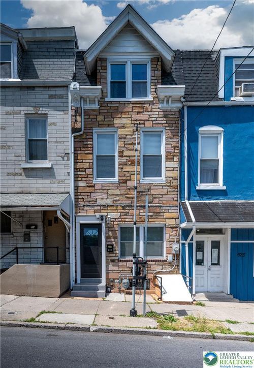 627 W Union Street, Allentown City, PA, 18101 | Card Image