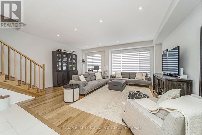 7 Briar Crt, Townhouse with 3 bedrooms, 4 bathrooms and 3 parking in Georgetown ON | Image 25