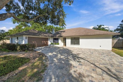 16611 Round Oak Drive, TAMPA, FL, 33618 | Card Image