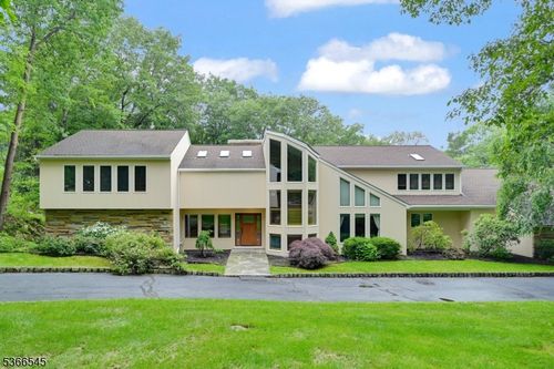 86 Underrock Rd, Sparta, NJ, 07871-3150 | Card Image