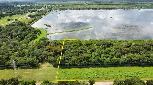201 Middle Bayou Trl, Angleton, TX, 77515 | Card Image