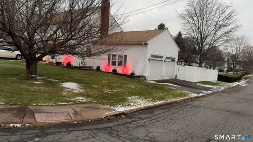 34 Evergreen Rd, Manchester, CT, 06042-2819 | Card Image