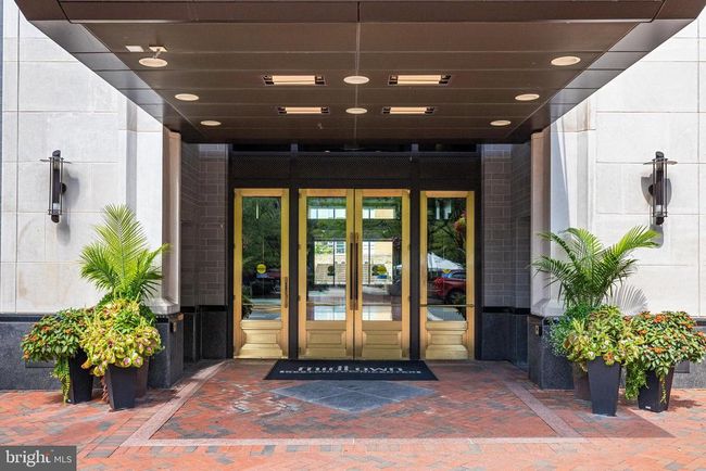 UNIT-907 - 11990 Market St, Condo with 3 bedrooms, 2 bathrooms and null parking in RESTON VA | Image 45