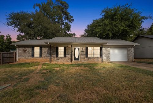 10204 Rolling Pines Dr, Tyler, TX, 75707-3656 | Card Image
