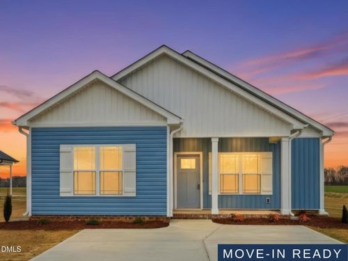 608 S Vance St, Fremont, NC, 27830-4403 | Card Image