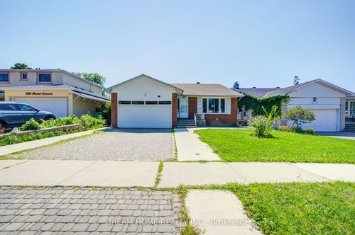 1323 Shamir Cres, Mississauga, ON, L5C1L2 | Card Image