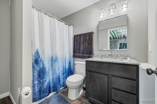 29506 Walnut Valley Ln, Wright City, MO, 63390-3230 | Card Image
