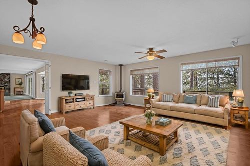 11151 Quail Dr, Pine Grove, CA, 95665-9782 | Card Image