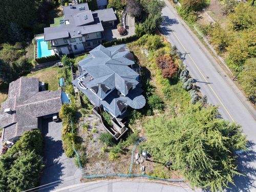 1889 Orchard Way, West Vancouver, BC, V7V4G1 | Card Image