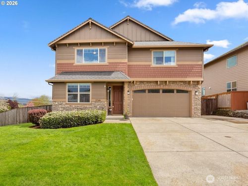 2746 Nw Kent St, Camas, WA, 98607-4207 | Card Image
