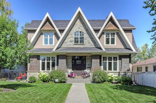 2 Granville Cres Sw, Calgary, AB, T3E4E2 | Card Image