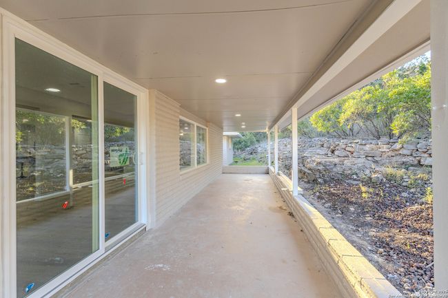 10215 Rafter O Trl, House other with 5 bedrooms, 2 bathrooms and null parking in Helotes TX | Image 34
