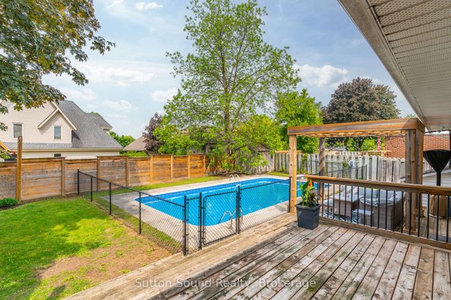 232 4th Ave, House other with 4 bedrooms, 3 bathrooms and 4 parking in Hanover ON | Image 39