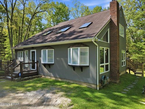 206 Fellowship Dr, Hawley, PA, 18428-6031 | Card Image