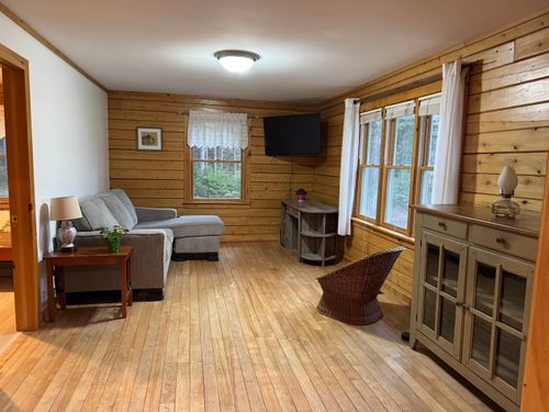 534 Curtis Road, Morgan, VT, 95853 | Card Image