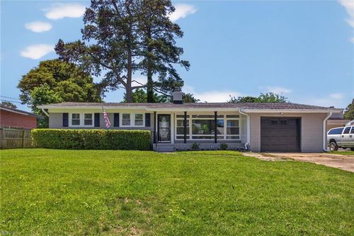 3733 Virginius Dr, Virginia Beach, VA, 23452-3551 | Card Image