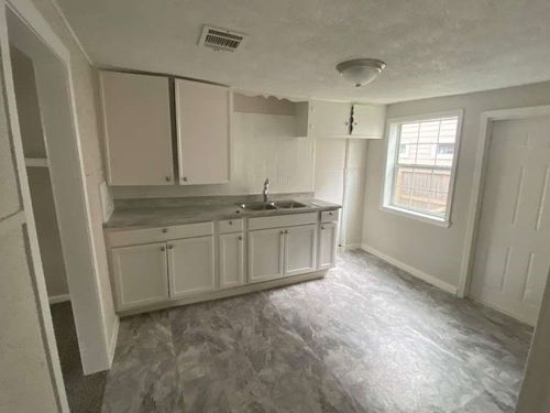 223 Cockerel St, Houston, TX, 77018-6628 | Card Image