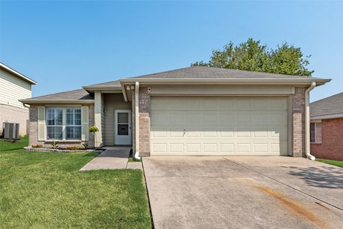 4205 Stately Ct, Fort Worth, TX, 76244-8681 | Card Image
