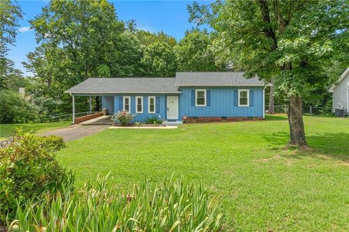 5304 Oswego Ct, Tobaccoville, NC, 27050-9712 | Card Image