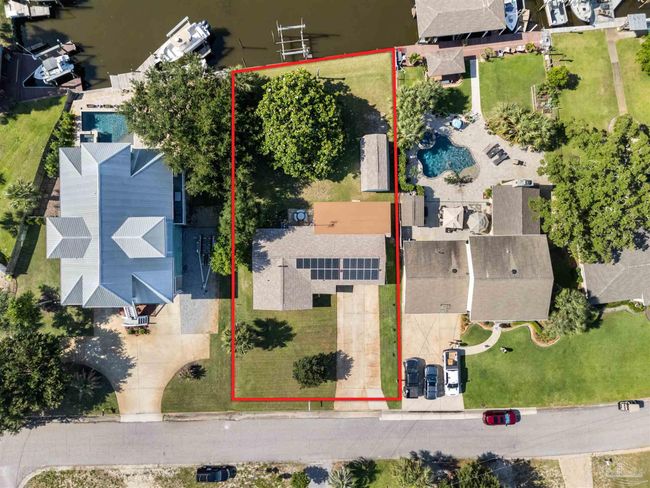 3332 Laurel Dr, House other with 3 bedrooms, 2 bathrooms and 4 parking in Gulf Breeze FL | Image 34