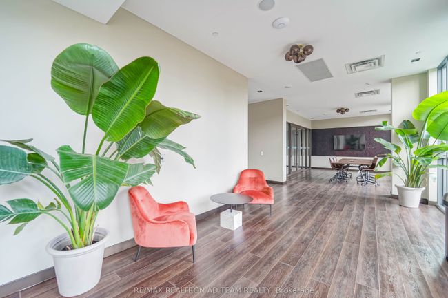 717 - 10 Honeycrisp Cres, Condo with 0 bedrooms, 1 bathrooms and null parking in Vaughan ON | Image 10